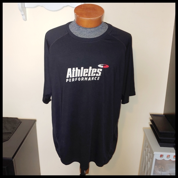 Adidas Black T-shirt - Picture 3 of 5